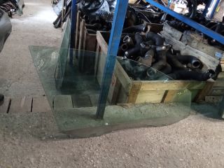 bontott VW PASSAT B7 Jobb első Ablak