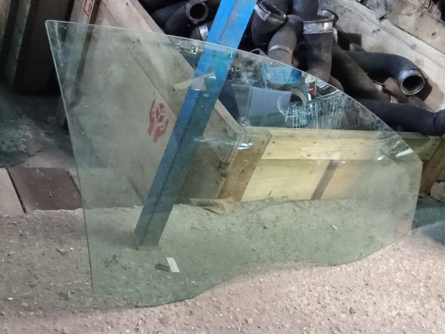 bontott VW PASSAT B7 Jobb első Ablak