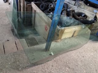 bontott VW PASSAT B7 Jobb első Ablak