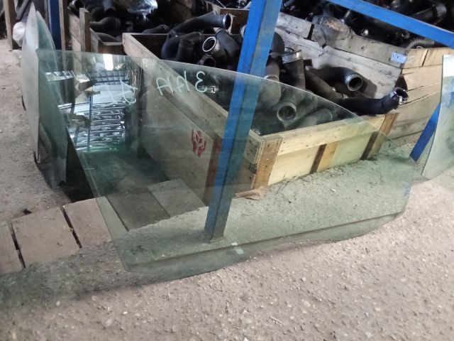 bontott VW PASSAT B7 Jobb első Ablak