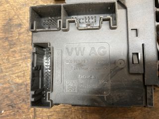 bontott VW PASSAT B7 Jobb első Ablakemelő Motor