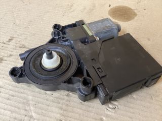 bontott VW PASSAT B7 Jobb első Ablakemelő Motor