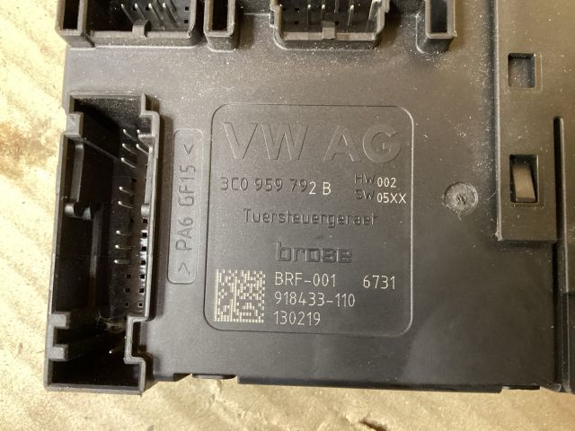 bontott VW PASSAT B7 Jobb első Ablakemelő Motor