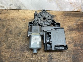 bontott VW PASSAT B7 Jobb első Ablakemelő Motor