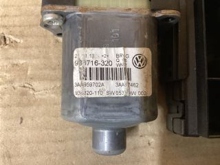 bontott VW PASSAT B7 Jobb első Ablakemelő Motor