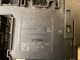 bontott VW PASSAT B7 Jobb első Ablakemelő Motor