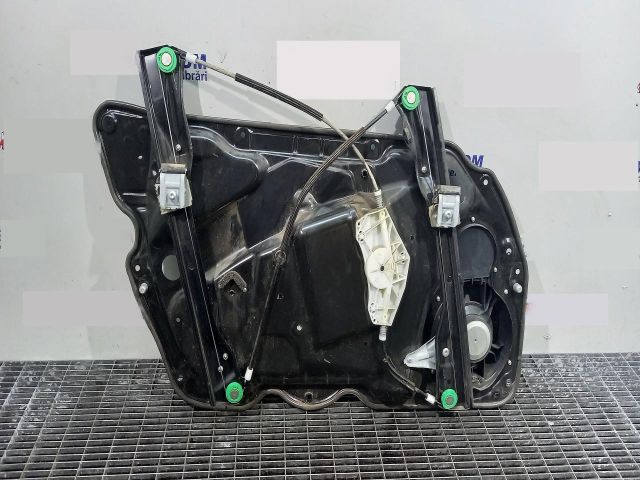 bontott VW PASSAT B7 Jobb első Ablakemelő Szerkezet (Elektromos)