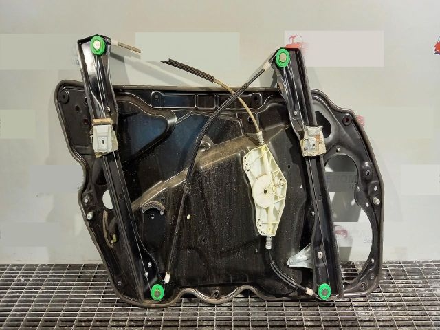 bontott VW PASSAT B7 Jobb első Ablakemelő Szerkezet (Elektromos)