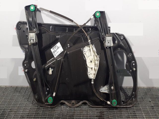 bontott VW PASSAT B7 Jobb első Ablakemelő Szerkezet (Elektromos)