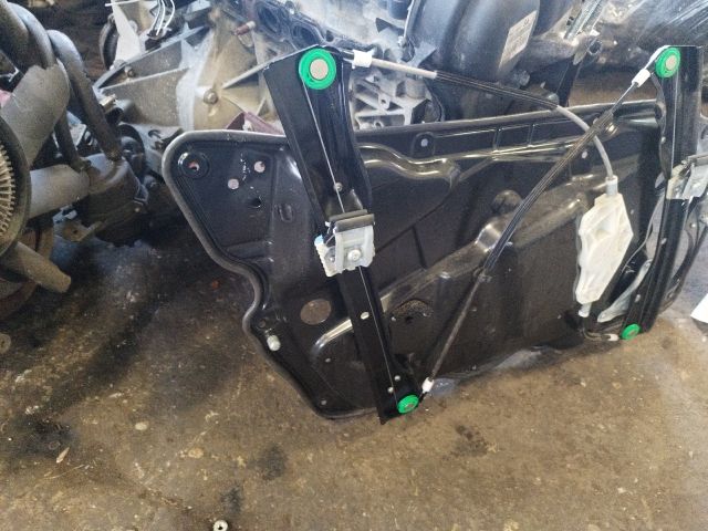 bontott VW PASSAT B7 Jobb első Ablakemelő Szerkezet (Elektromos)