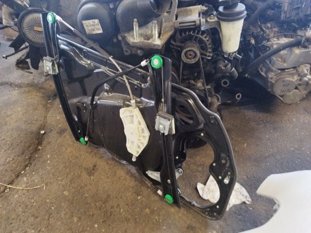 bontott VW PASSAT B7 Jobb első Ablakemelő Szerkezet (Elektromos)