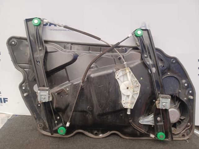 bontott VW PASSAT B7 Jobb első Ablakemelő Szerkezet (Elektromos)