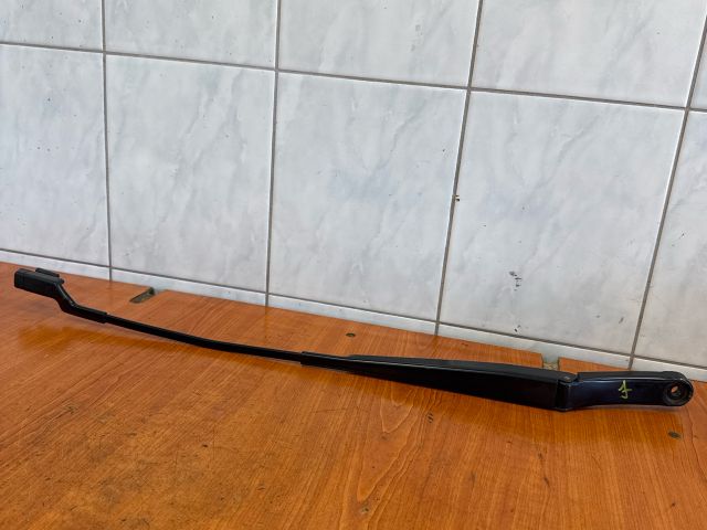 bontott VW PASSAT B7 Jobb első Ablaktörlő Kar