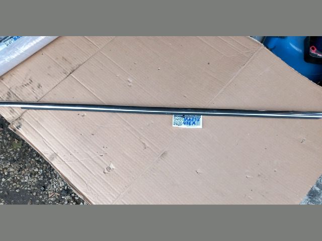 bontott VW PASSAT B7 Jobb első Ajtó Díszléc