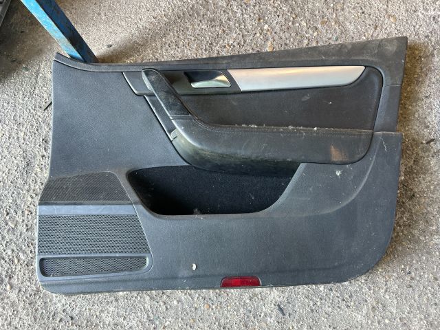 bontott VW PASSAT B7 Jobb első Ajtó Kárpit