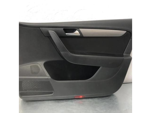 bontott VW PASSAT B7 Jobb első Ajtó Kárpit