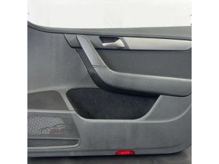 bontott VW PASSAT B7 Jobb első Ajtó Kárpit