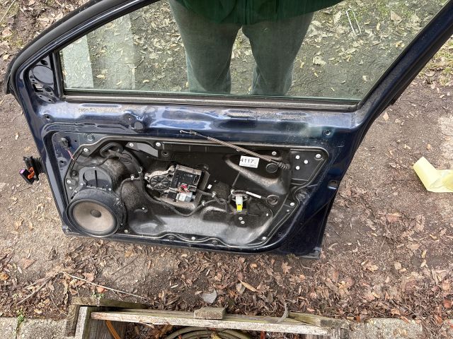 bontott VW PASSAT B7 Jobb első Ajtó (Részeivel)