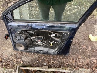 bontott VW PASSAT B7 Jobb első Ajtó (Részeivel)