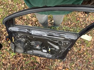 bontott VW PASSAT B7 Jobb első Ajtó (Részeivel)