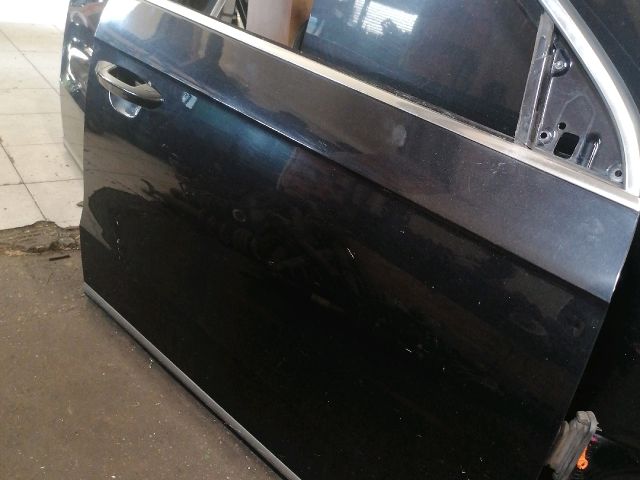 bontott VW PASSAT B7 Jobb első Ajtó (Üres lemez)
