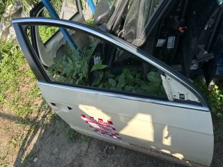 bontott VW PASSAT B7 Jobb első Ajtó (Üres lemez)