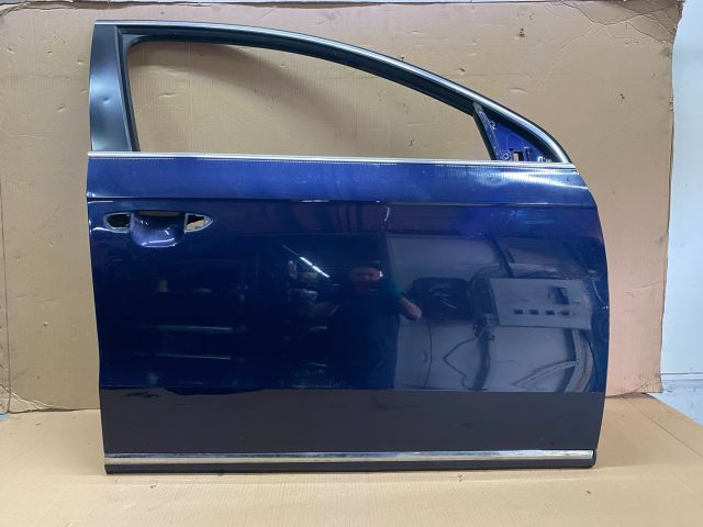 bontott VW PASSAT B7 Jobb első Ajtó (Üres lemez)