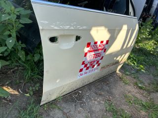 bontott VW PASSAT B7 Jobb első Ajtó (Üres lemez)