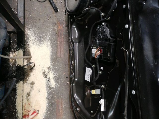 bontott VW PASSAT B7 Jobb első Ajtó (Üres lemez)