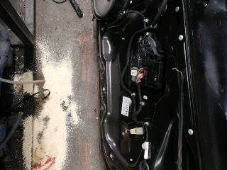 bontott VW PASSAT B7 Jobb első Ajtó (Üres lemez)