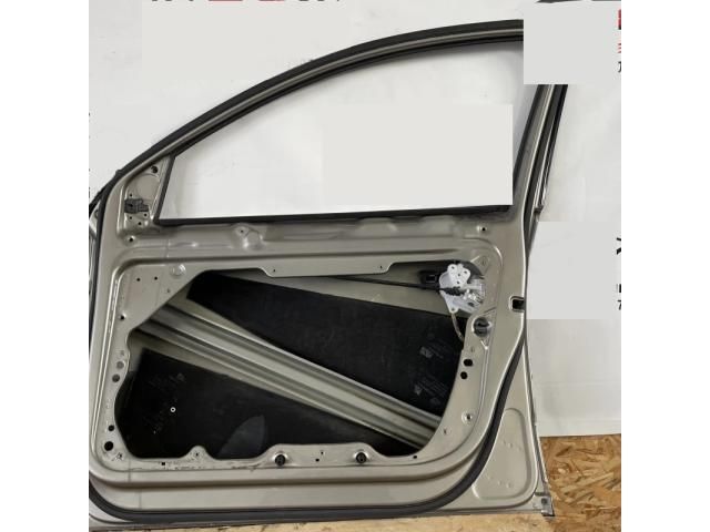 bontott VW PASSAT B7 Jobb első Ajtó (Üres lemez)