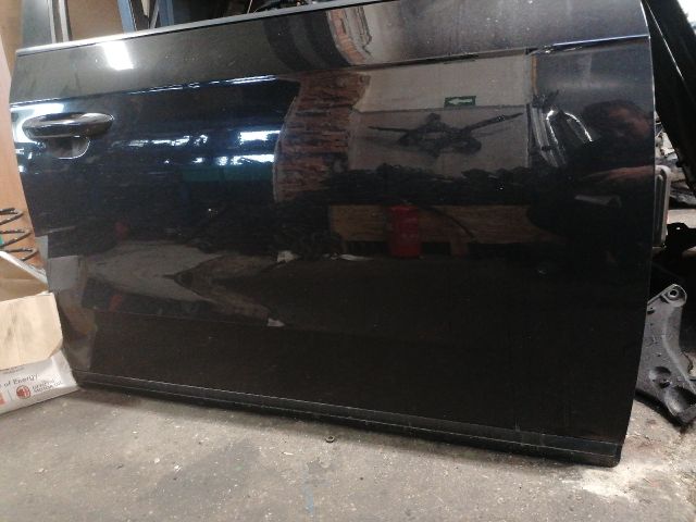 bontott VW PASSAT B7 Jobb első Ajtó (Üres lemez)
