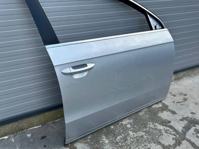 bontott VW PASSAT B7 Jobb első Ajtó (Üres lemez)