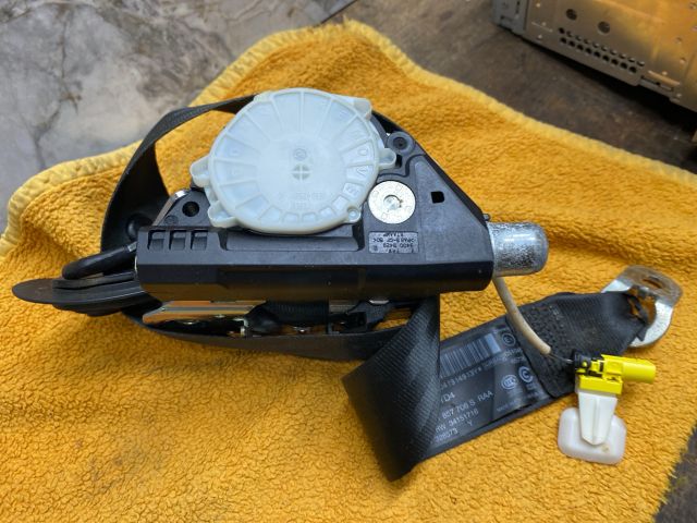 bontott VW PASSAT B7 Jobb első Biztonsági Öv