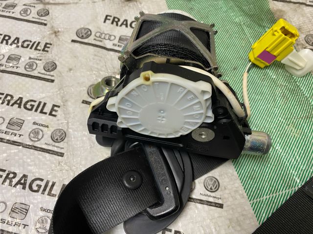 bontott VW PASSAT B7 Jobb első Biztonsági Öv