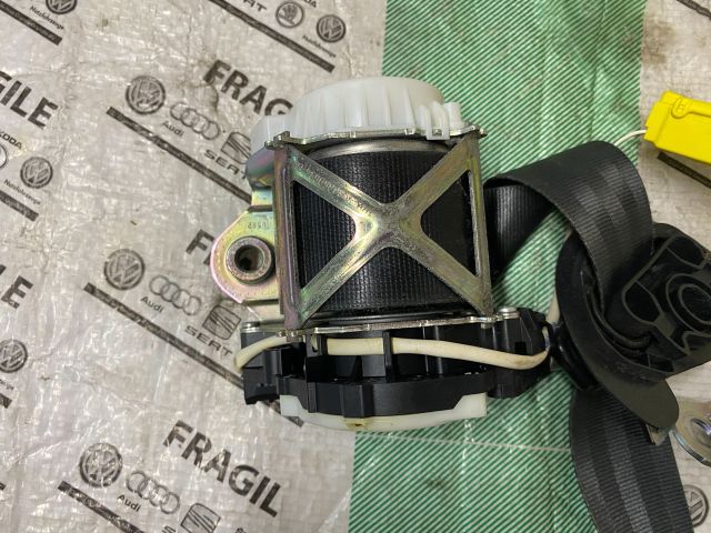 bontott VW PASSAT B7 Jobb első Biztonsági Öv