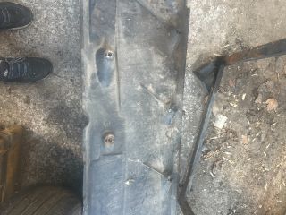 bontott VW PASSAT B7 Jobb első Fenéklemez