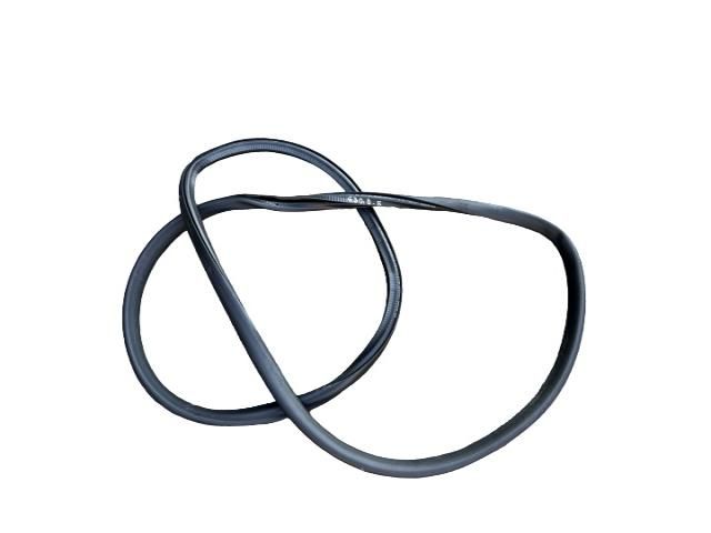 bontott VW PASSAT B7 Jobb első Gumikéder