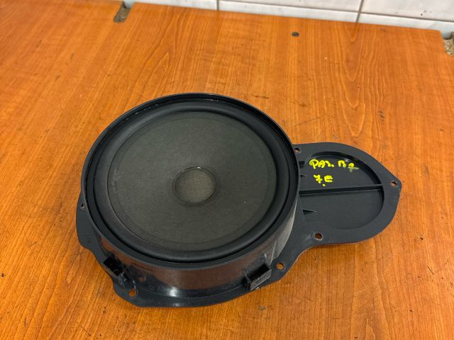 bontott VW PASSAT B7 Jobb első Hangszóró