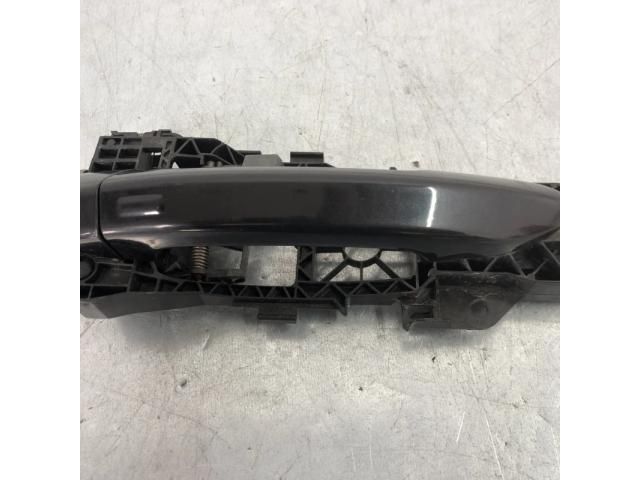 bontott VW PASSAT B7 Jobb első Külső Kilincs