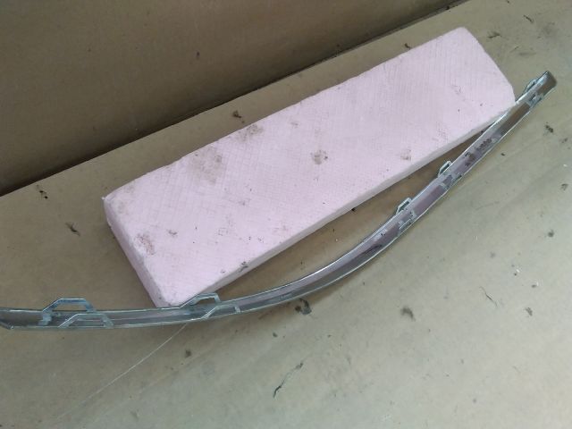 bontott VW PASSAT B7 Jobb első Lökhárító Díszléc