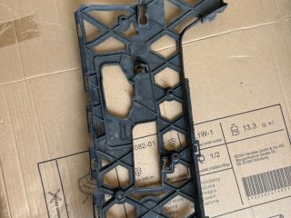 bontott VW PASSAT B7 Jobb első Oldal Lökhárító Tartó (Műanyag)