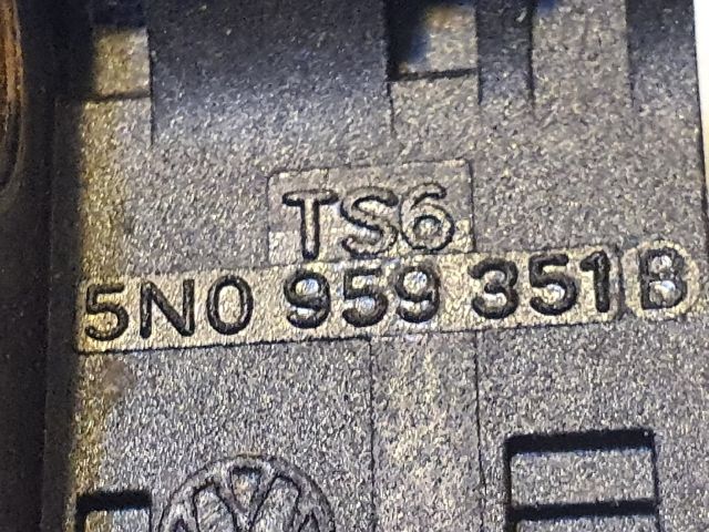 bontott VW PASSAT B7 Jobb első Oldal Ütközés Érzékelő