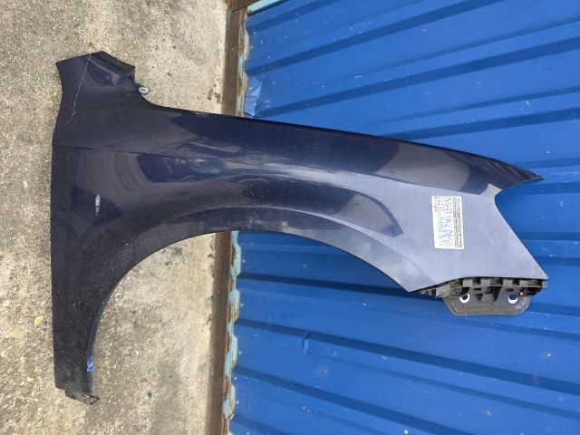 bontott VW PASSAT B7 Jobb első Sárvédő