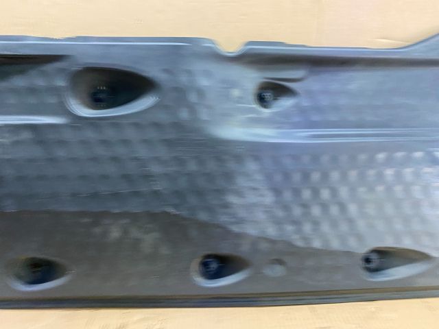 bontott VW PASSAT B7 Jobb Fenéklemez