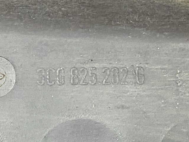 bontott VW PASSAT B7 Jobb Fenéklemez