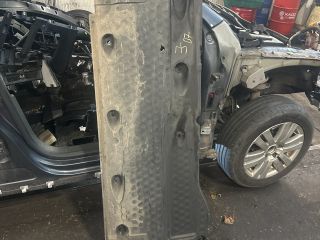 bontott VW PASSAT B7 Jobb Fenéklemez