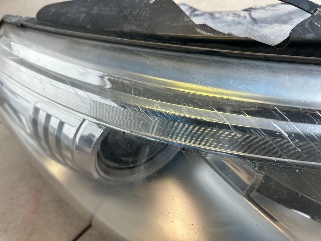 bontott VW PASSAT B7 Jobb Fényszóró