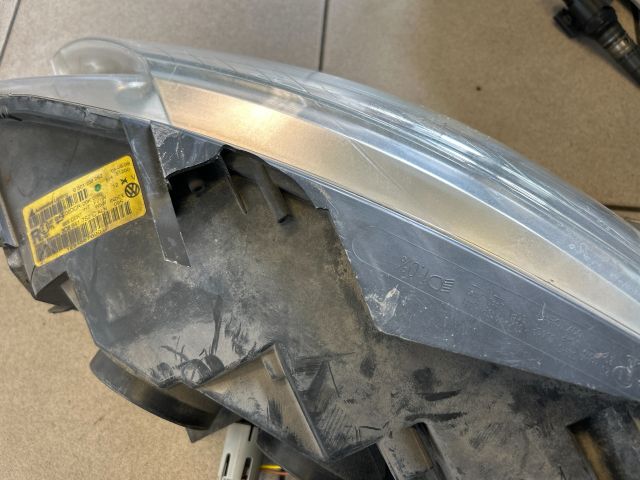 bontott VW PASSAT B7 Jobb Fényszóró