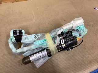 bontott VW PASSAT B7 Jobb Függönylégzsák és Oldallégzsák